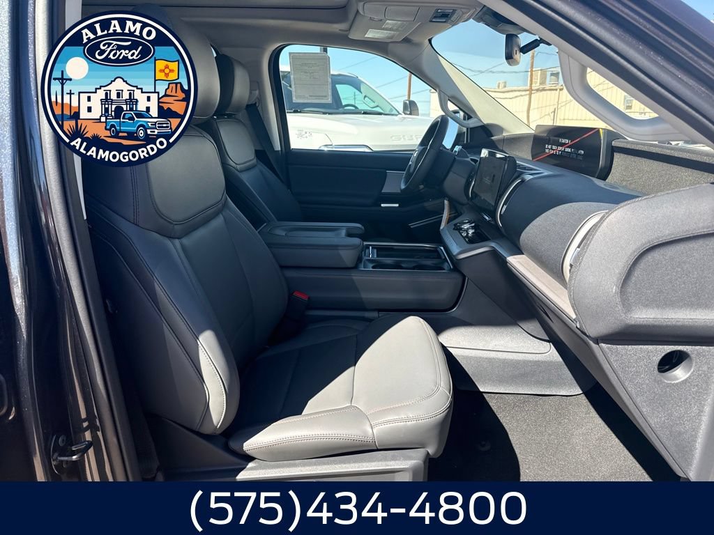 New 2025 Ford Expedition Active AWD/4WD image 22