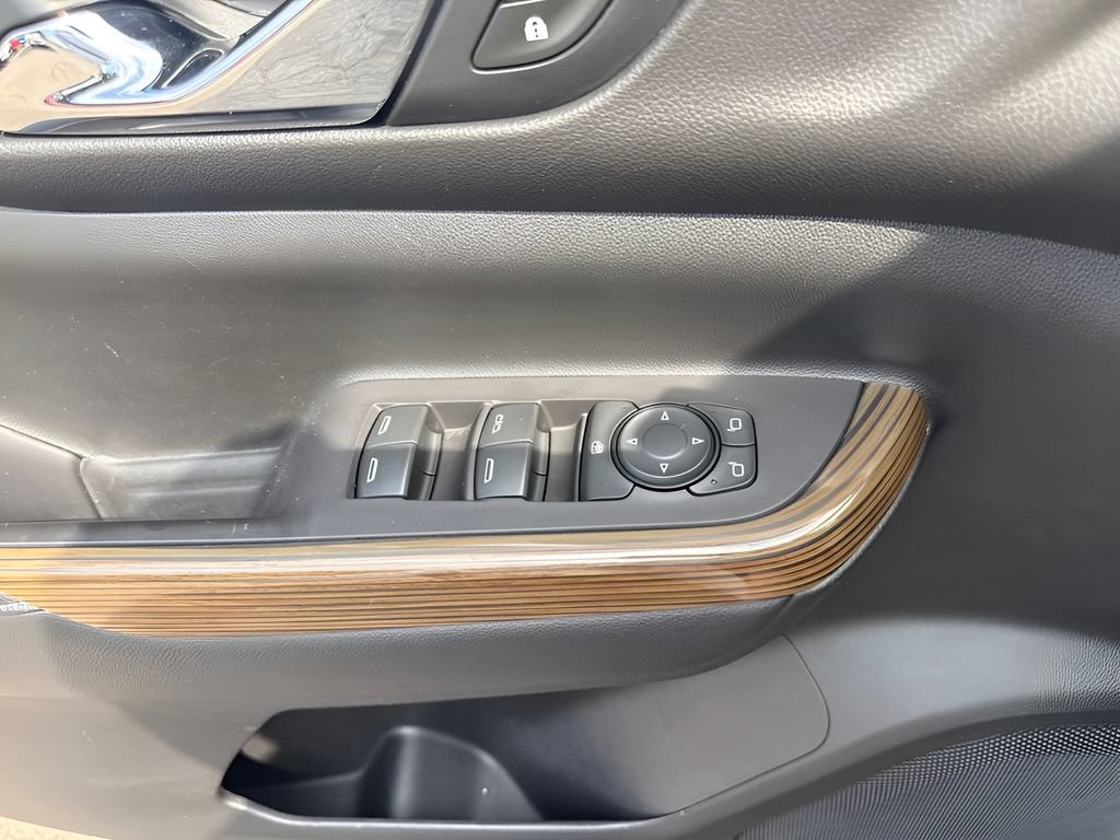 Used 2020 GMC Acadia SLE w/ LPO, Floor Liner Package FWD image 24