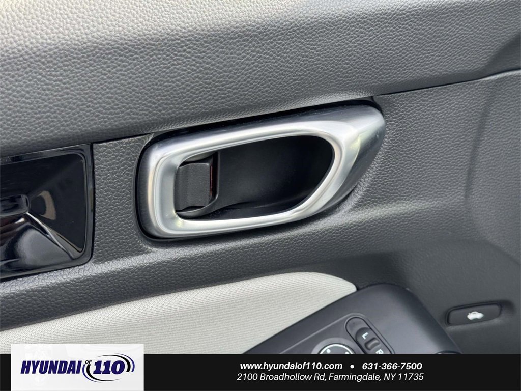 Used 2025 Honda Civic Sport image 17