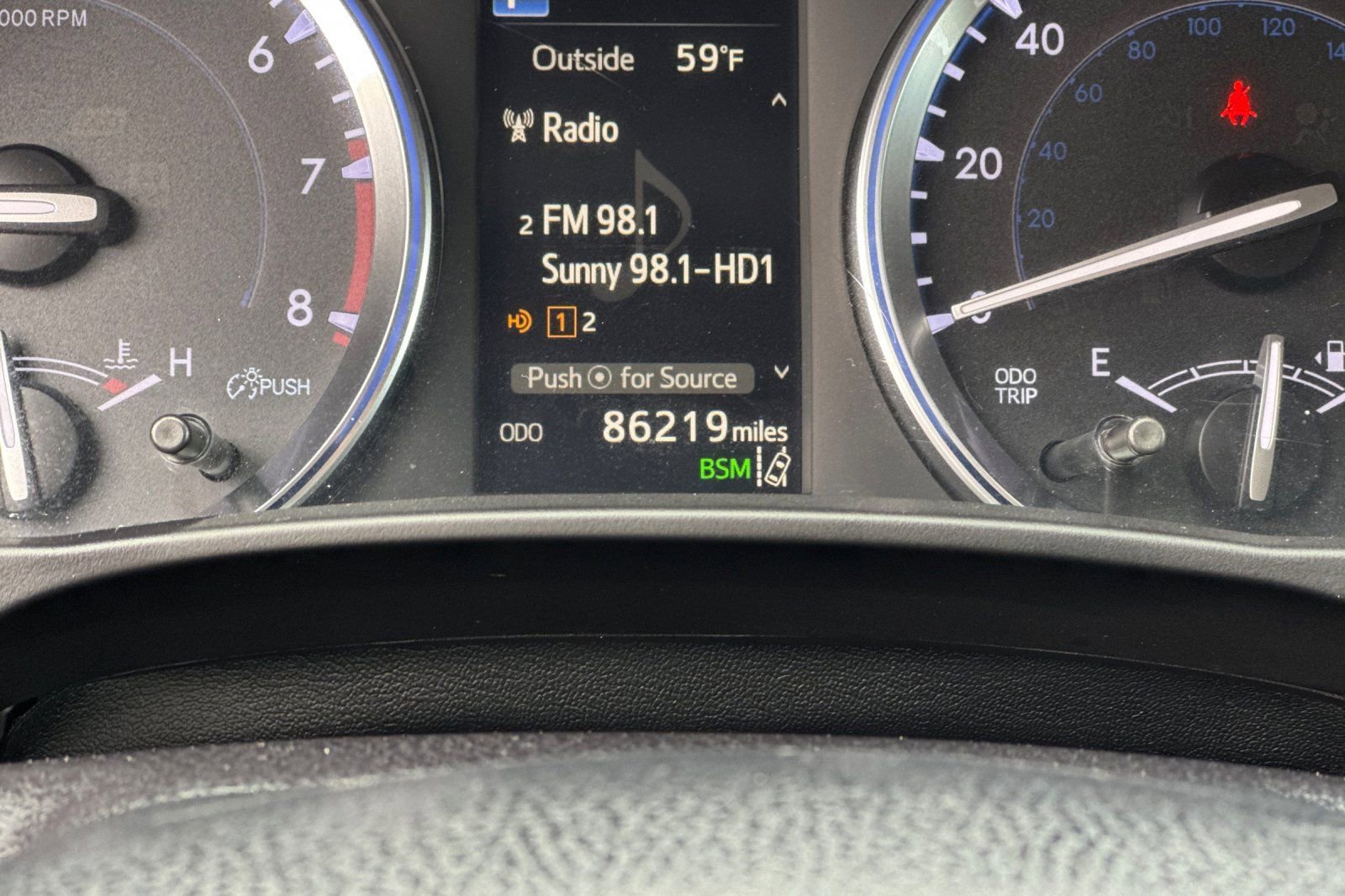 Used 2017 Toyota Highlander XLE image 29