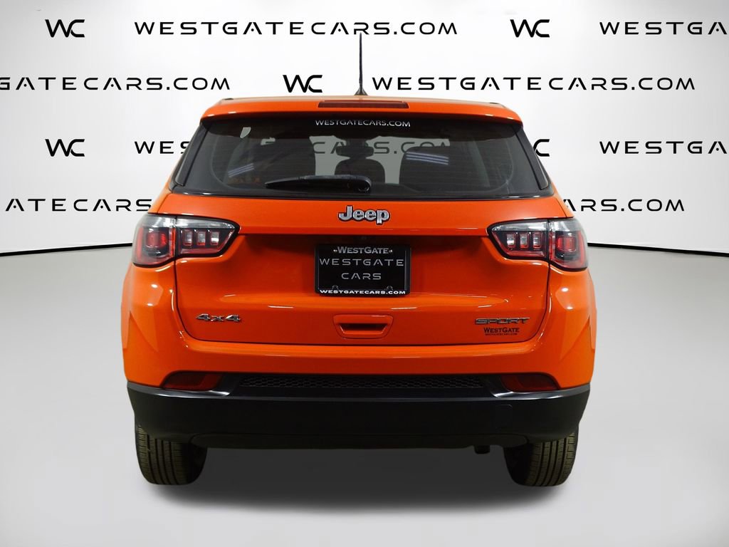 Used 2018 Jeep Compass Sport w/ Mopar Graphics Package image 7