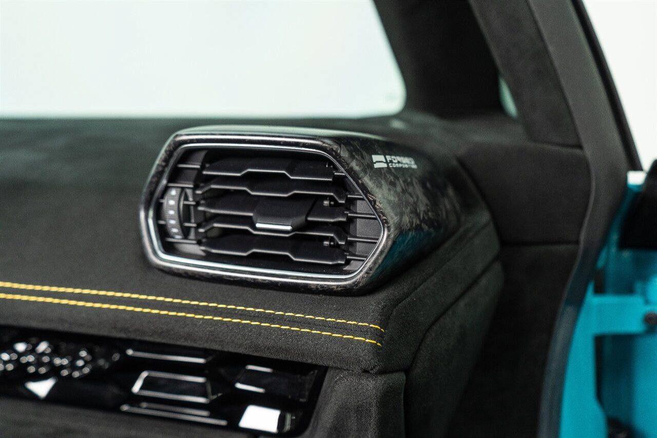 Used 2019 Lamborghini Huracan Performante AWD/4WD image 83