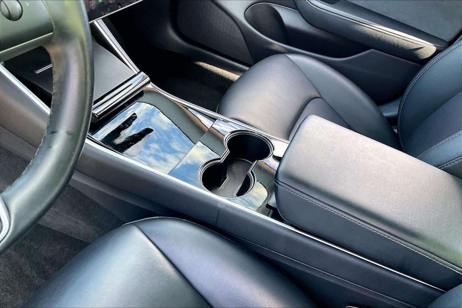 Used 2019 Tesla Model 3 Standard Range RWD image 13