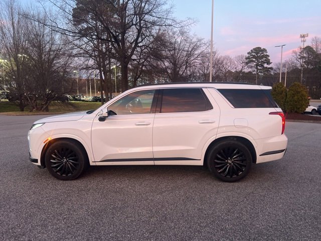 Used 2024 Hyundai Palisade Calligraphy image 2