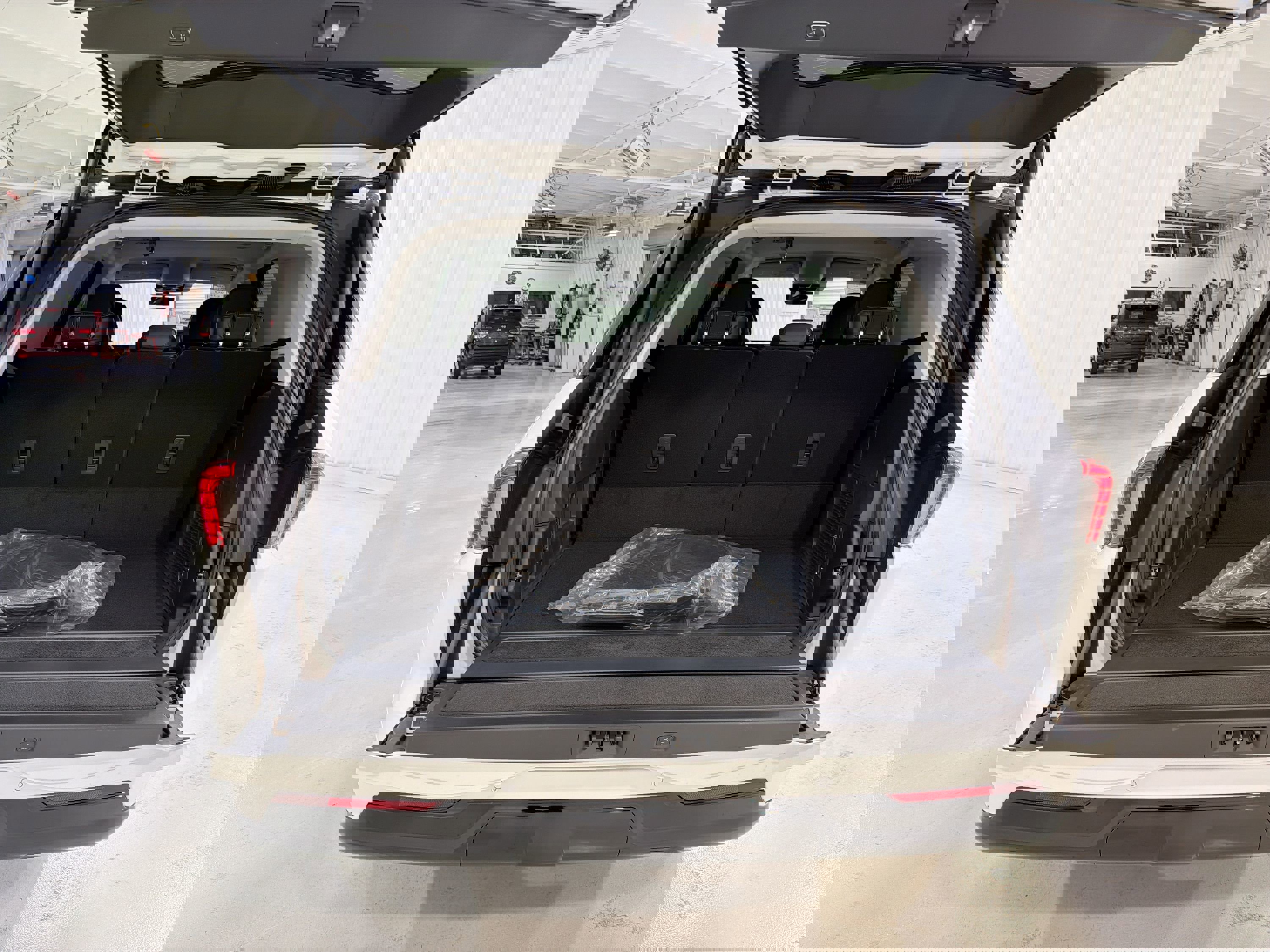 New 2026 Lincoln Navigator Premiere image 28