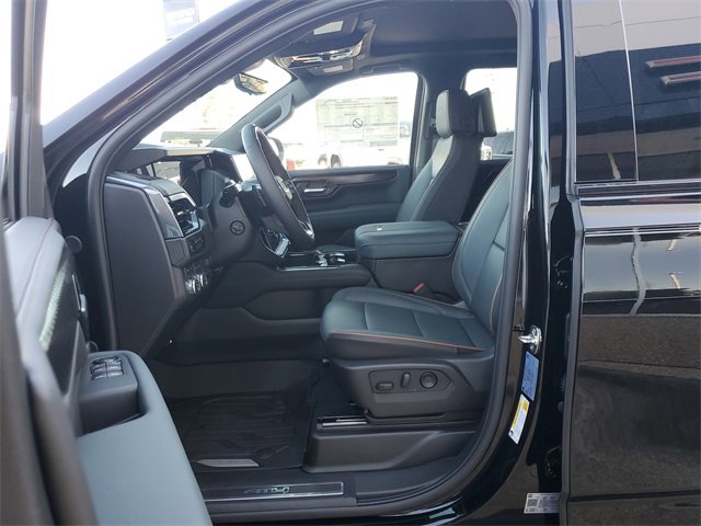 New 2026 GMC Yukon AT4 w/ AT4 Premium Plus Package image 11