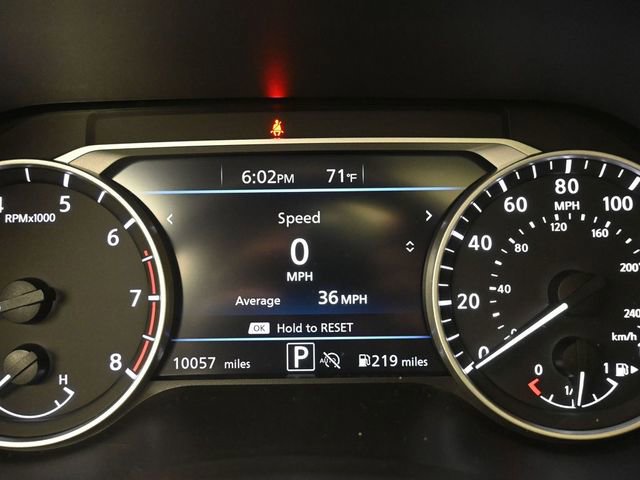 Used 2025 Nissan Sentra SR w/ SR Premium Package image 28