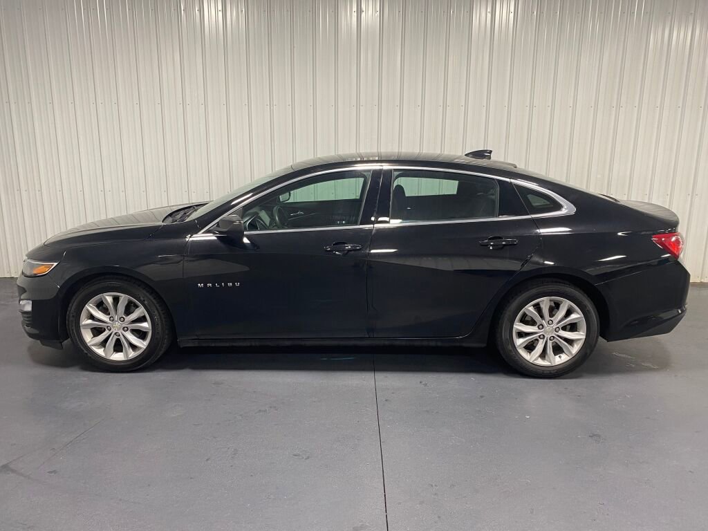 Used 2021 Chevrolet Malibu LT image 18