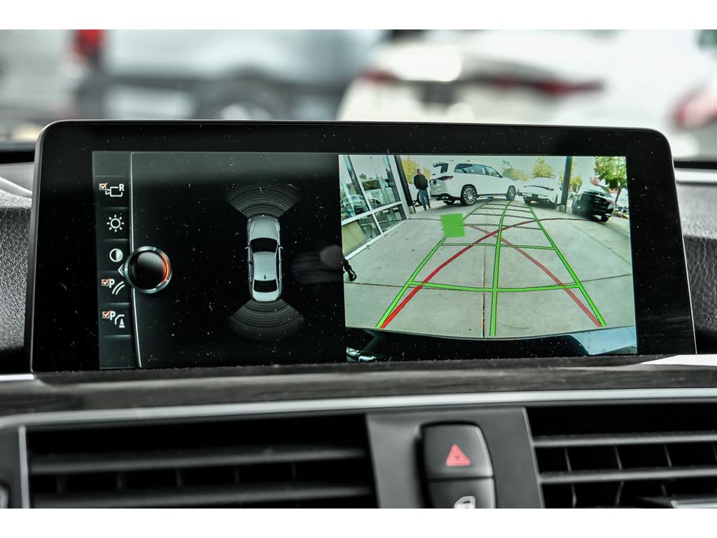 Used 2017 BMW 330i xDrive Sedan image 19