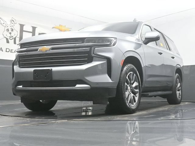 Used 2024 Chevrolet Tahoe LT w/ Luxury Package AWD/4WD image 4