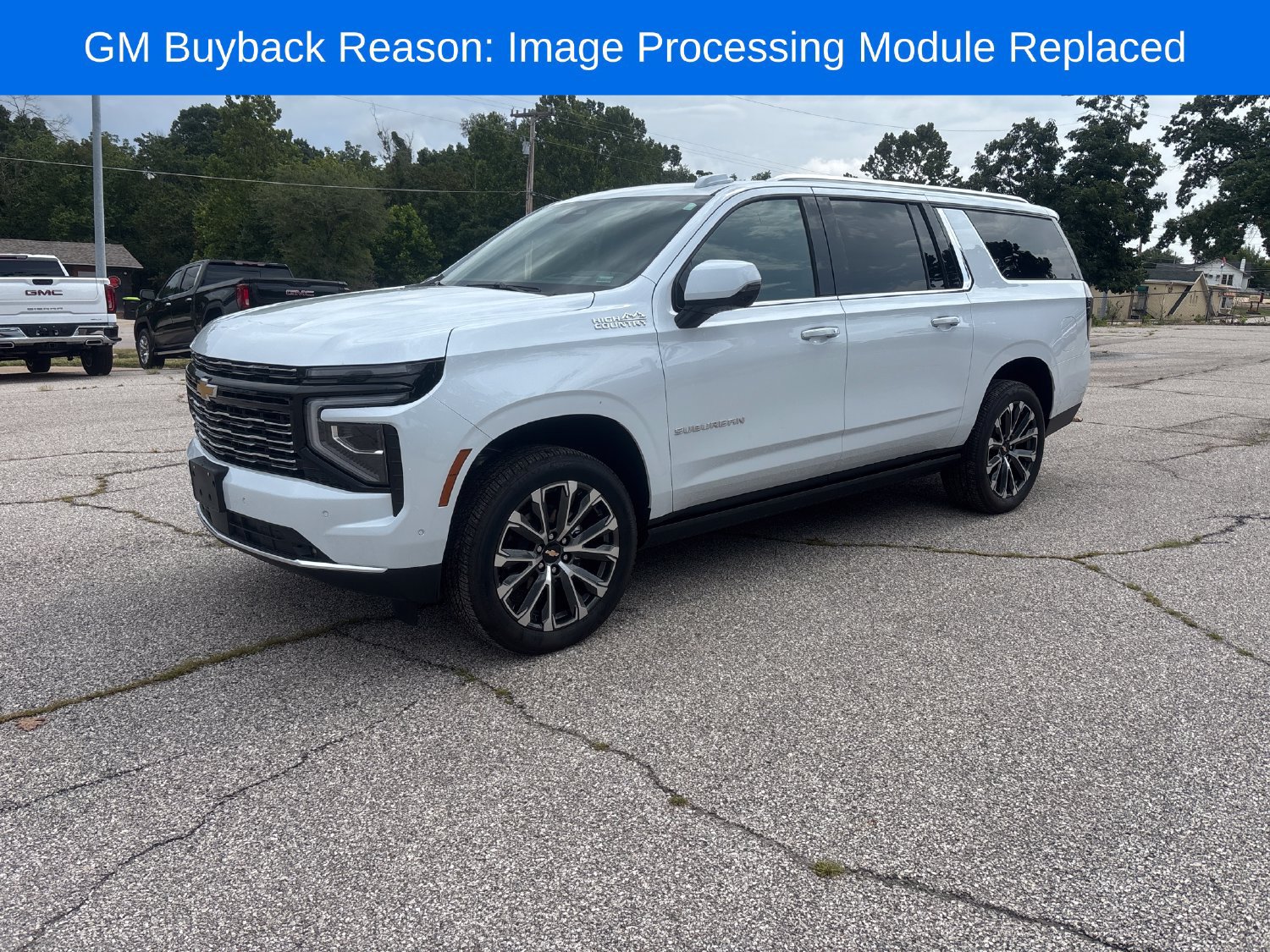 Used 2026 Chevrolet Suburban High Country AWD/4WD image 26