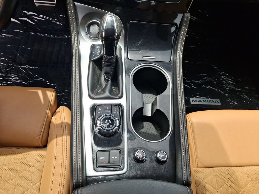Used 2017 Nissan Maxima SR FWD image 13