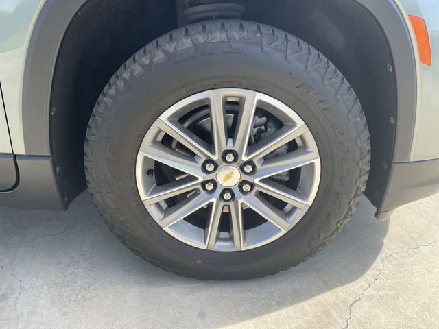 Used 2023 Chevrolet Traverse LT w/ LPO, Floor Liner Package image 32