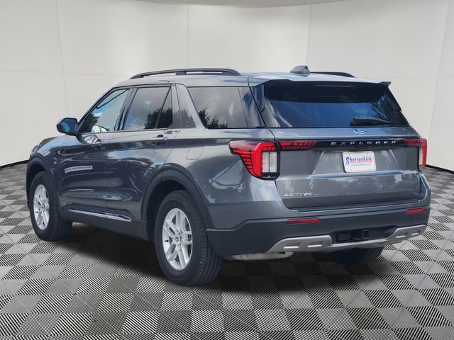 Used 2025 Ford Explorer Active w/ Active Comfort Package RWD image 8