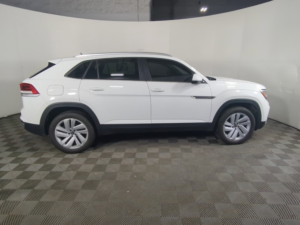Used 2023 Volkswagen Atlas Cross Sport SE image 15