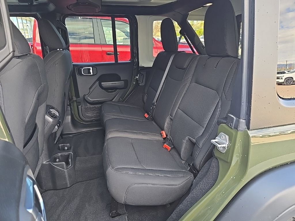 Used 2021 Jeep Wrangler Unlimited Sport AWD/4WD image 14