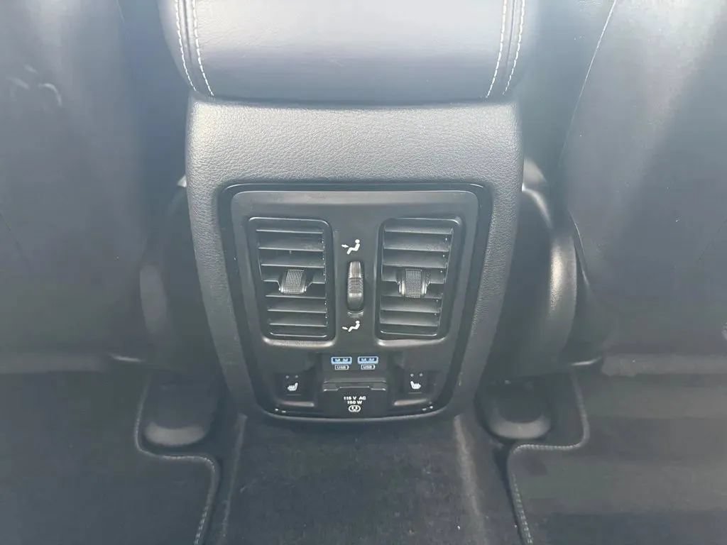 Used 2022 Dodge Durango SRT w/ Technology Group AWD/4WD image 30