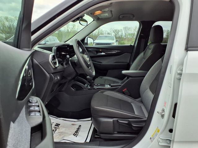 Used 2025 Chevrolet TrailBlazer LT AWD/4WD image 69