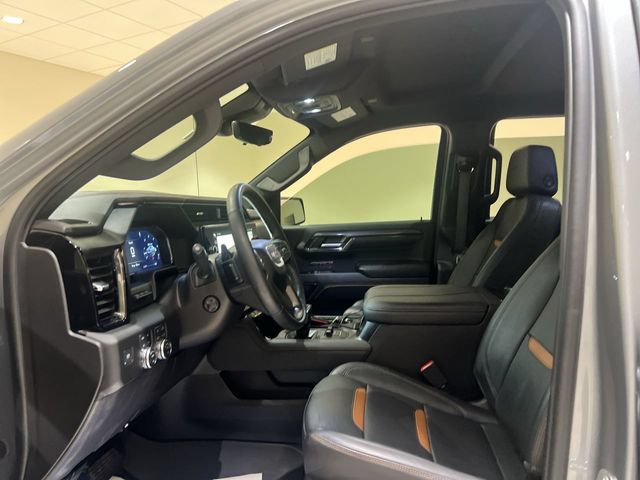 Used 2024 GMC Sierra 1500 AT4 w/ Technology Package AWD/4WD image 18