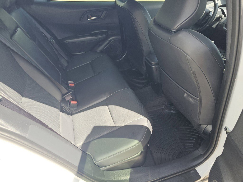 Used 2025 Toyota Prius AWD image 5
