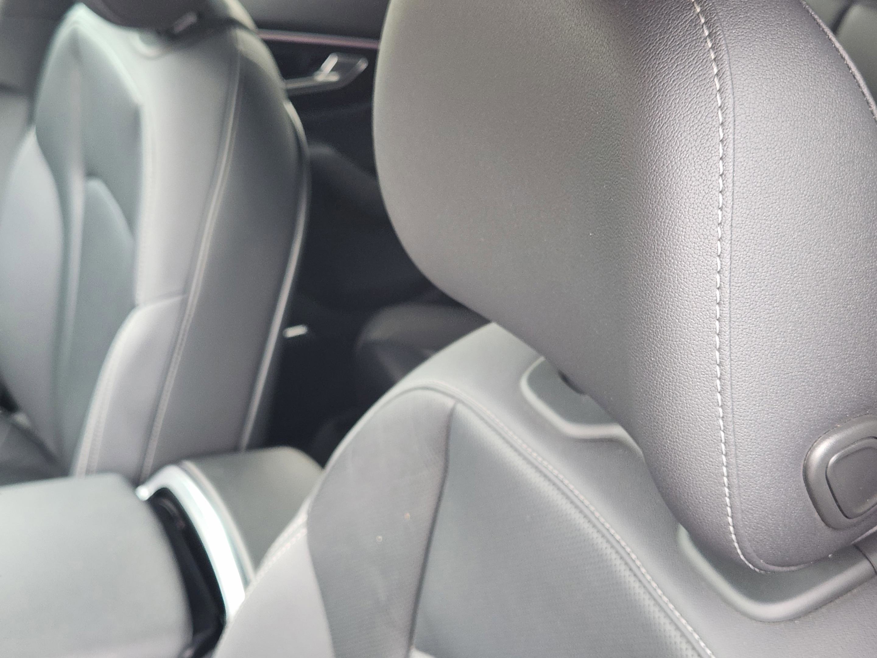 Used 2019 Audi Q8 Prestige w/ Adaptive Chassis Package image 15