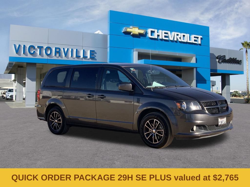 Used 2018 Dodge Grand Caravan SE FWD image 3