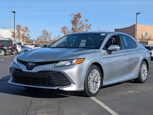 Used 2020 Toyota Camry XLE image 1
