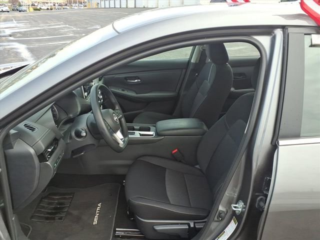 Certified 2025 Nissan Sentra SV image 26