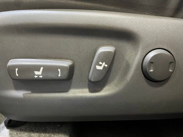 Used 2012 Toyota Prius Five FWD image 13