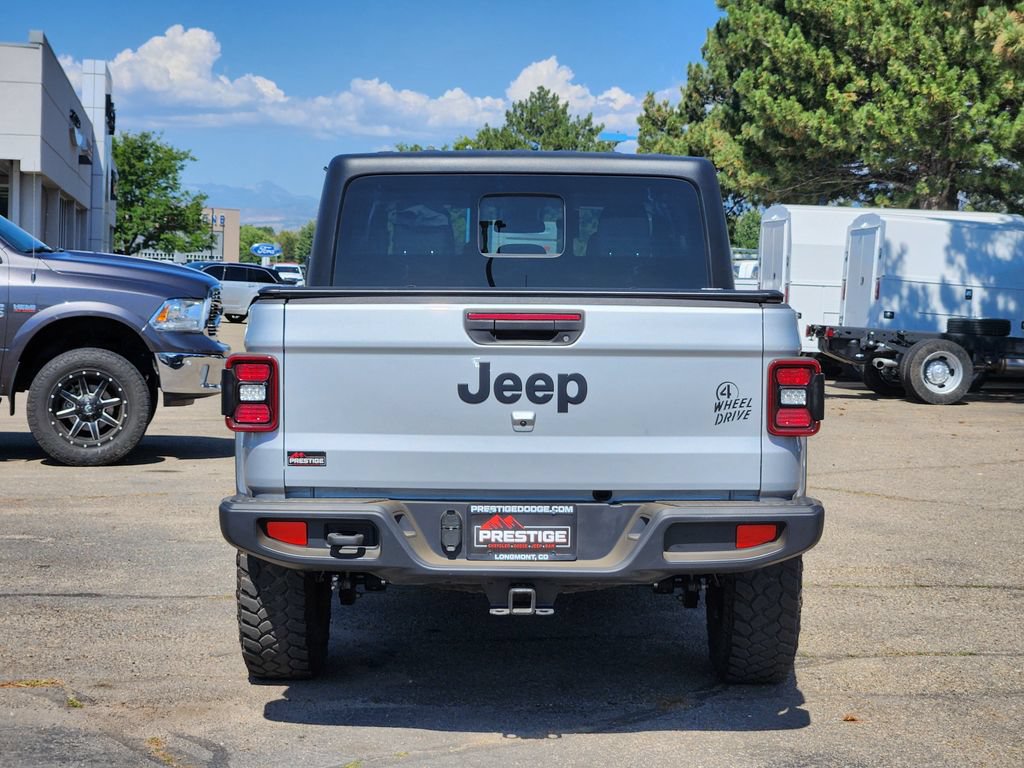 Used 2024 Jeep Gladiator Sport AWD/4WD image 12