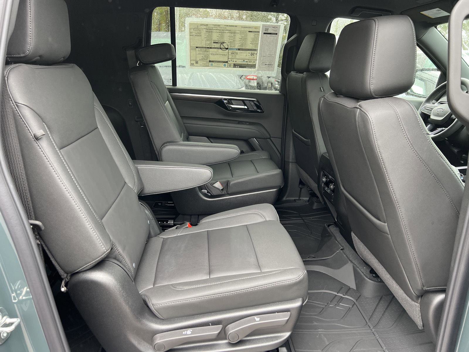 New 2026 Chevrolet Suburban Z71 w/ Comfort Package image 29