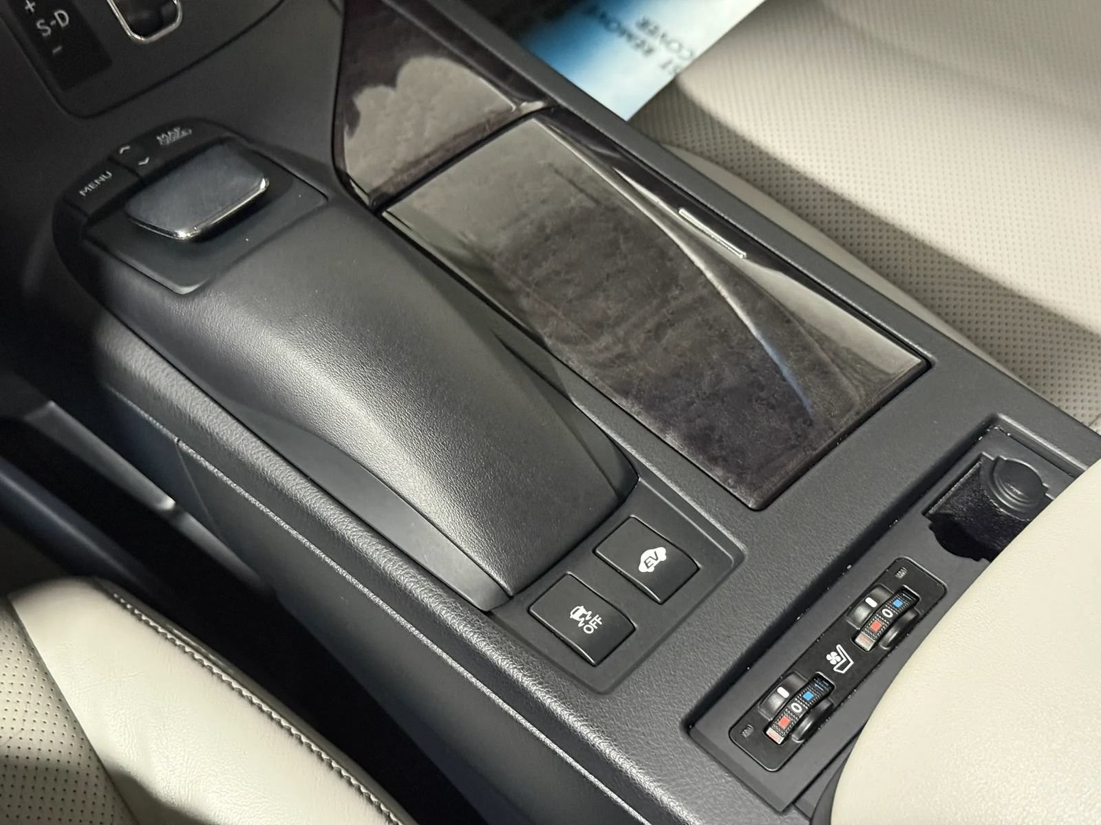 Used 2013 Lexus RX 450h AWD w/ Navigation Pkg image 37