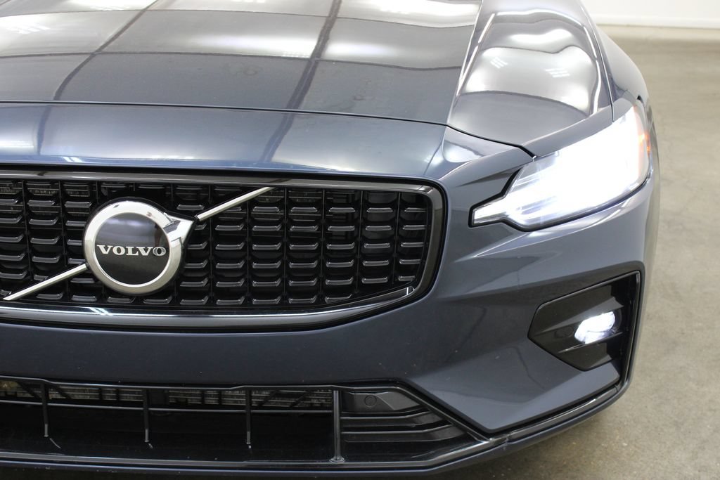 Certified 2024 Volvo S60 B5 Core FWD image 8