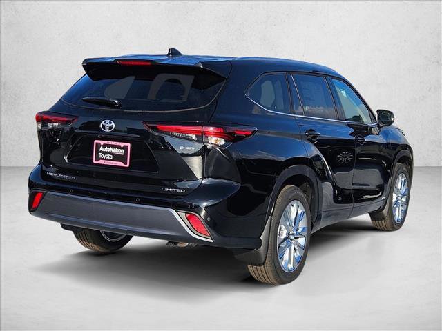 New 2026 Toyota Highlander Limited AWD/4WD image 2