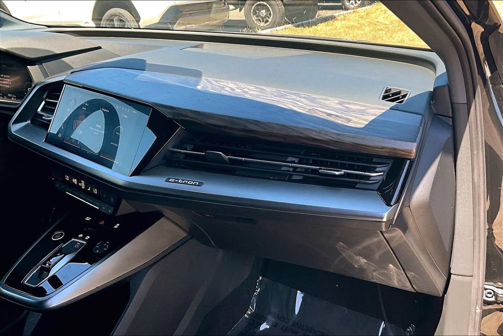 Used 2022 Audi Q4 e-tron Premium Plus AWD/4WD image 19