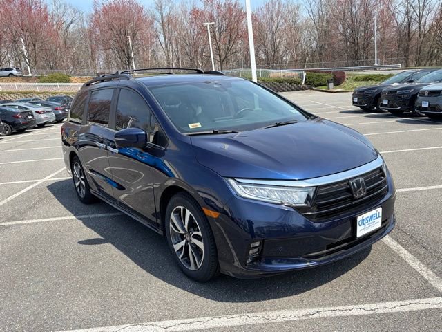 Used 2023 Honda Odyssey Touring image 2