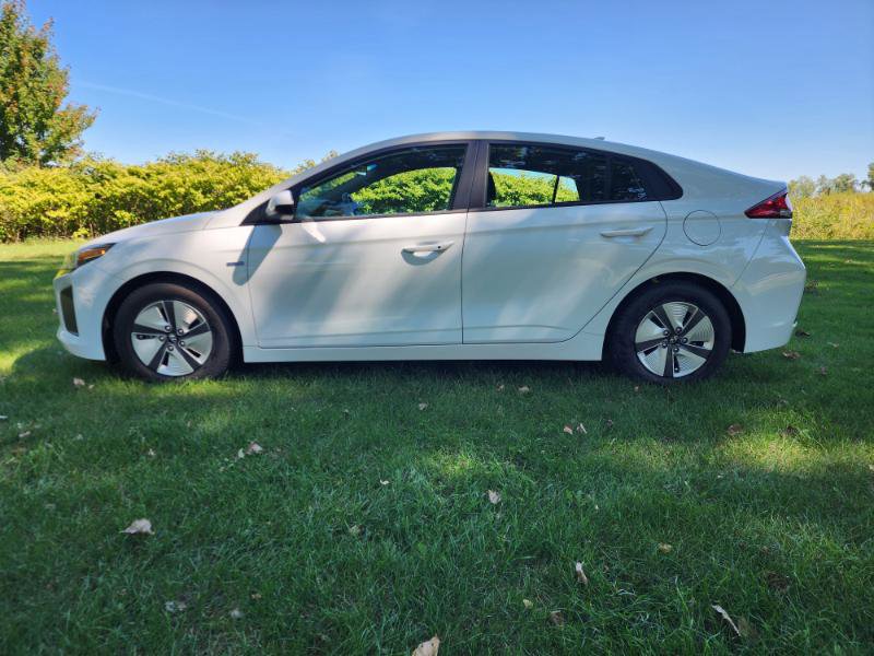 Used 2019 Hyundai Ioniq Blue image 3