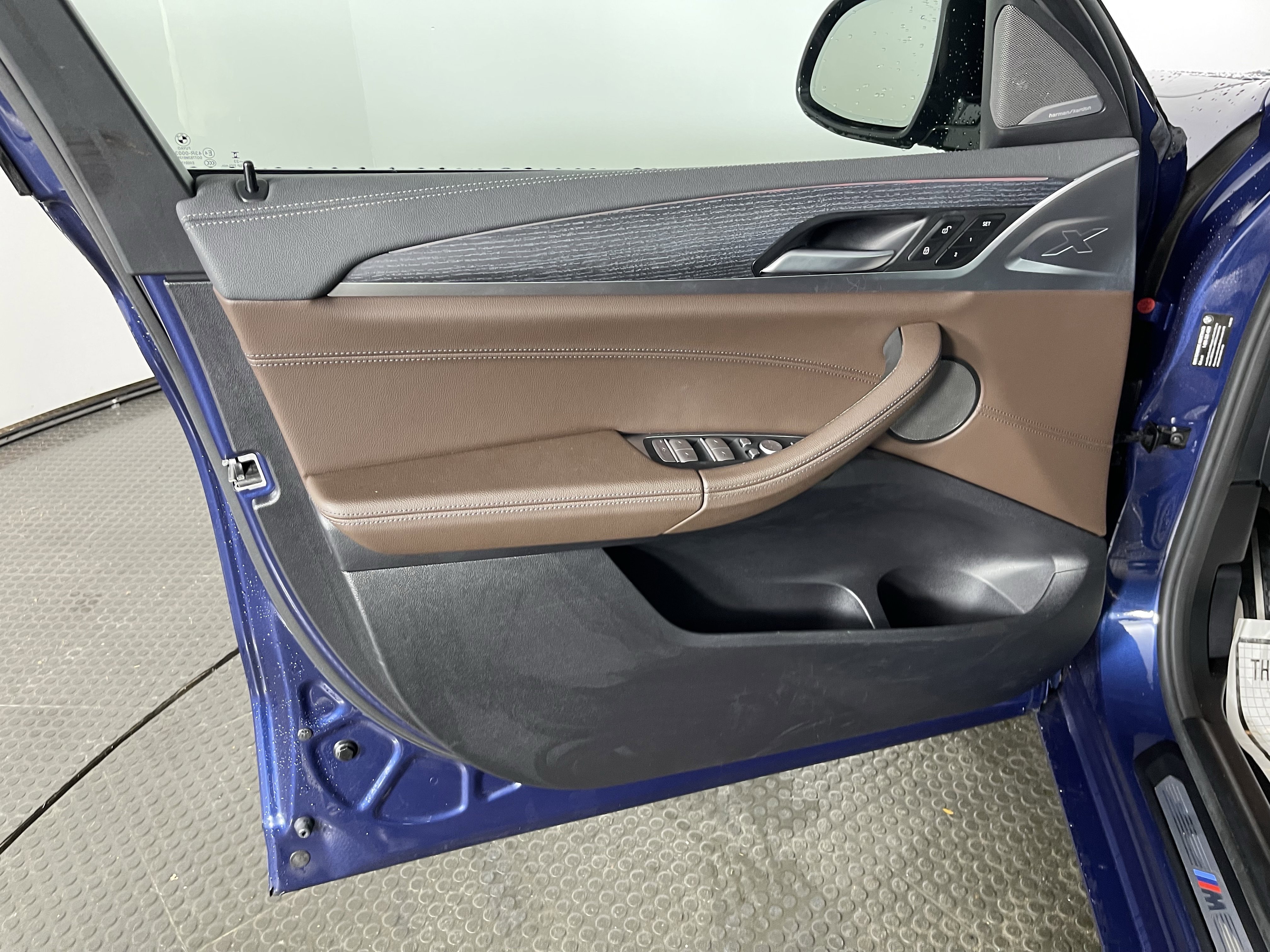 Certified 2024 BMW X4 M40i w/ Premium Package image 10