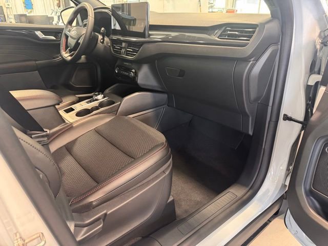 Used 2026 Ford Escape ST-Line Select w/ Tech Pack #1 AWD/4WD image 18