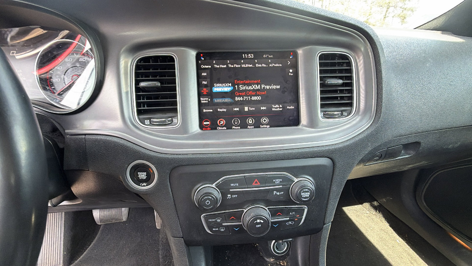 Used 2023 Dodge Charger SXT image 32