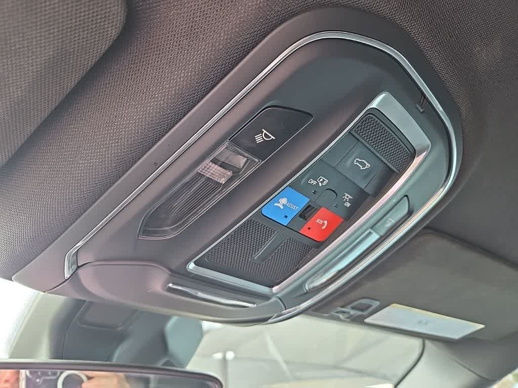 Used 2024 Jeep Grand Cherokee Altitude AWD/4WD image 13