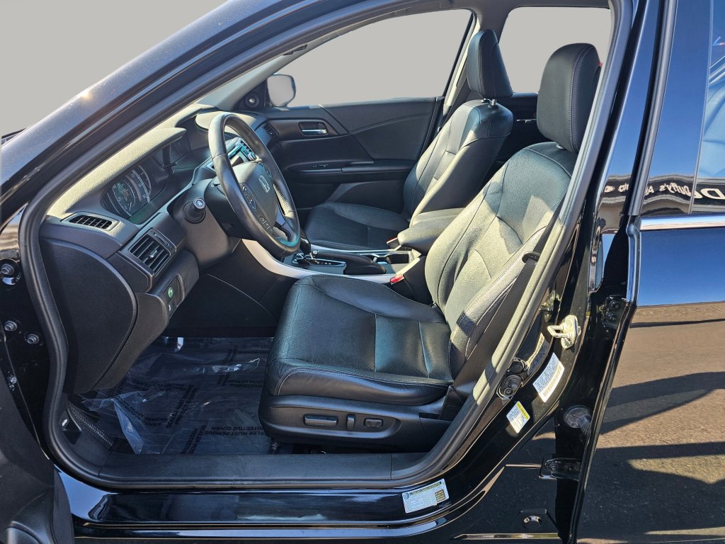 Used 2015 Honda Accord EX-L image 19