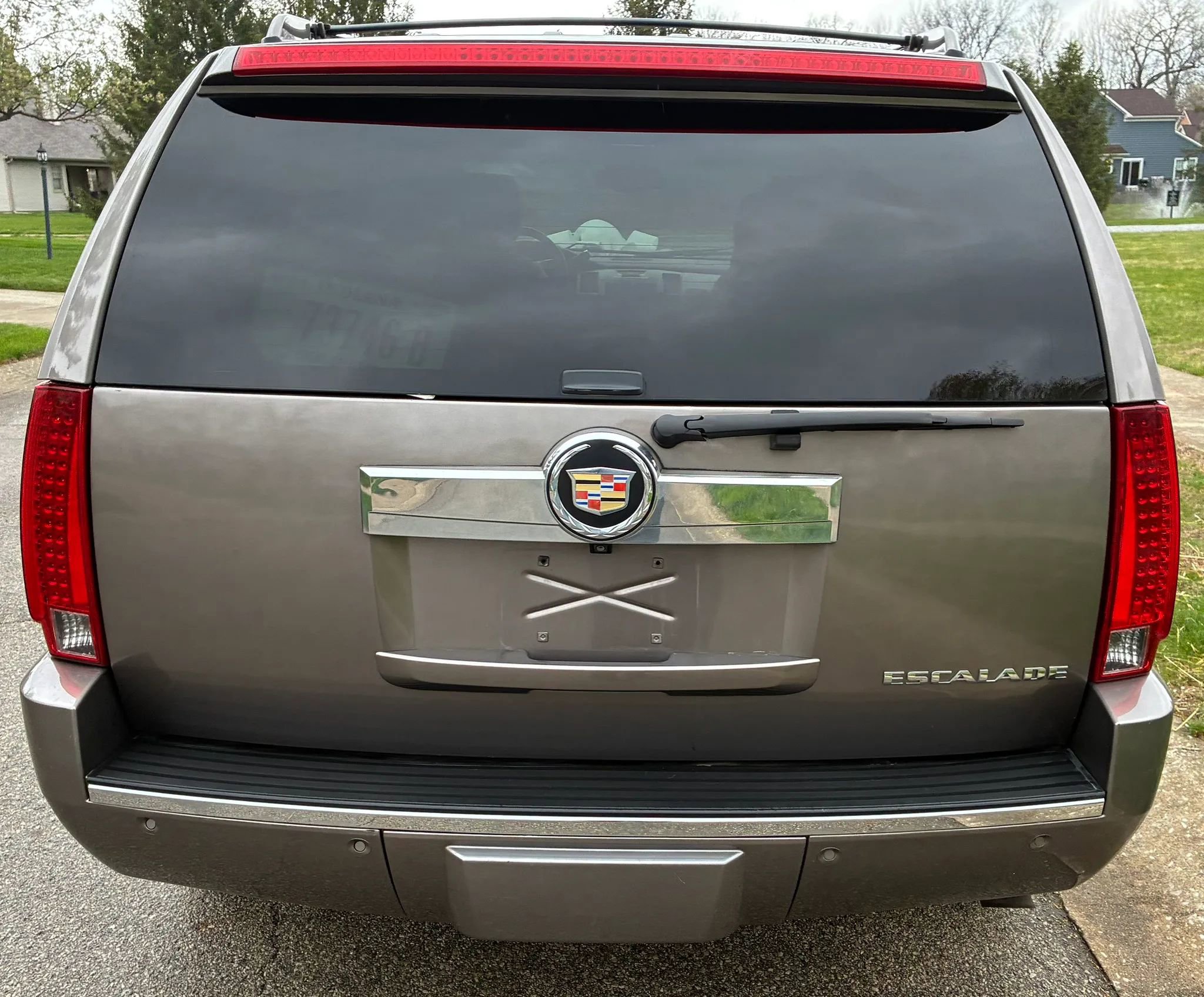 Used 2014 Cadillac Escalade Luxury AWD/4WD image 5