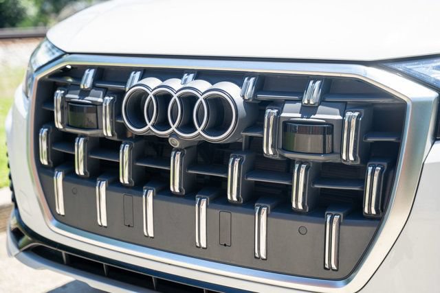 Used 2025 Audi Q7 2.0T Premium Plus AWD/4WD image 17