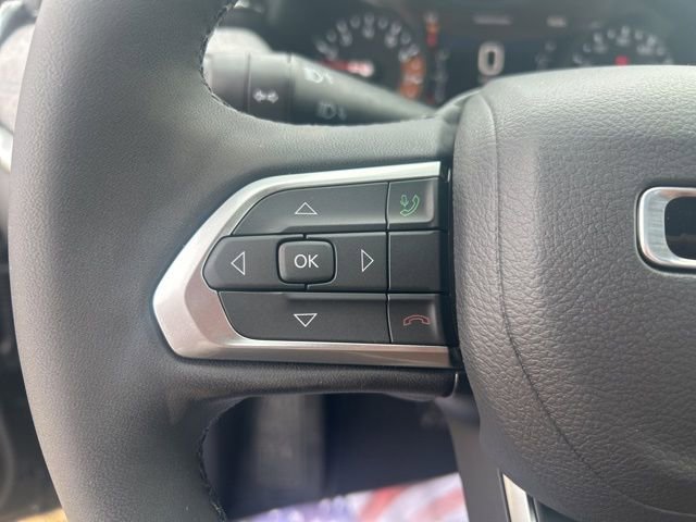 New 2025 Jeep Compass Latitude image 20
