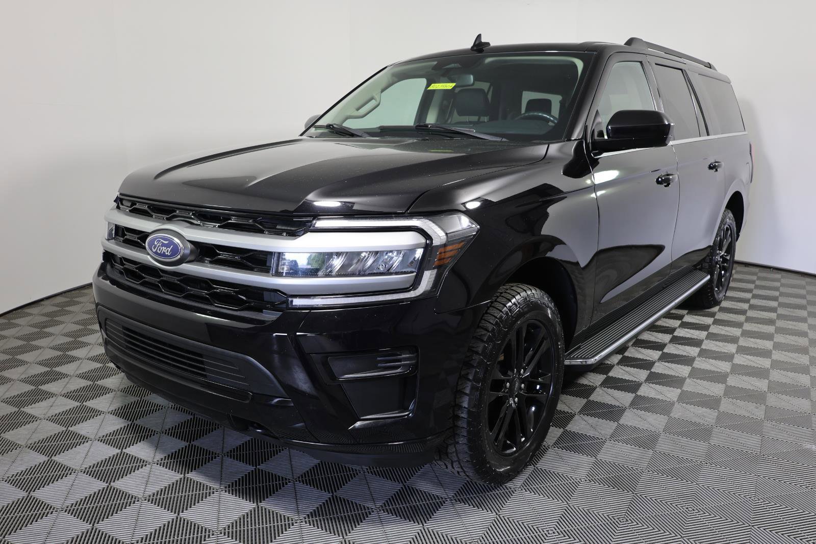 Used 2023 Ford Expedition Max XLT