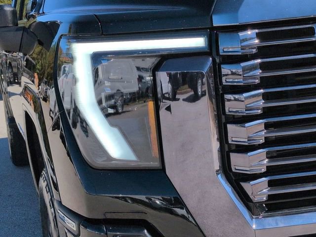 Used 2024 GMC Sierra 2500 Denali Ultimate w/ Max Trailering Package image 9