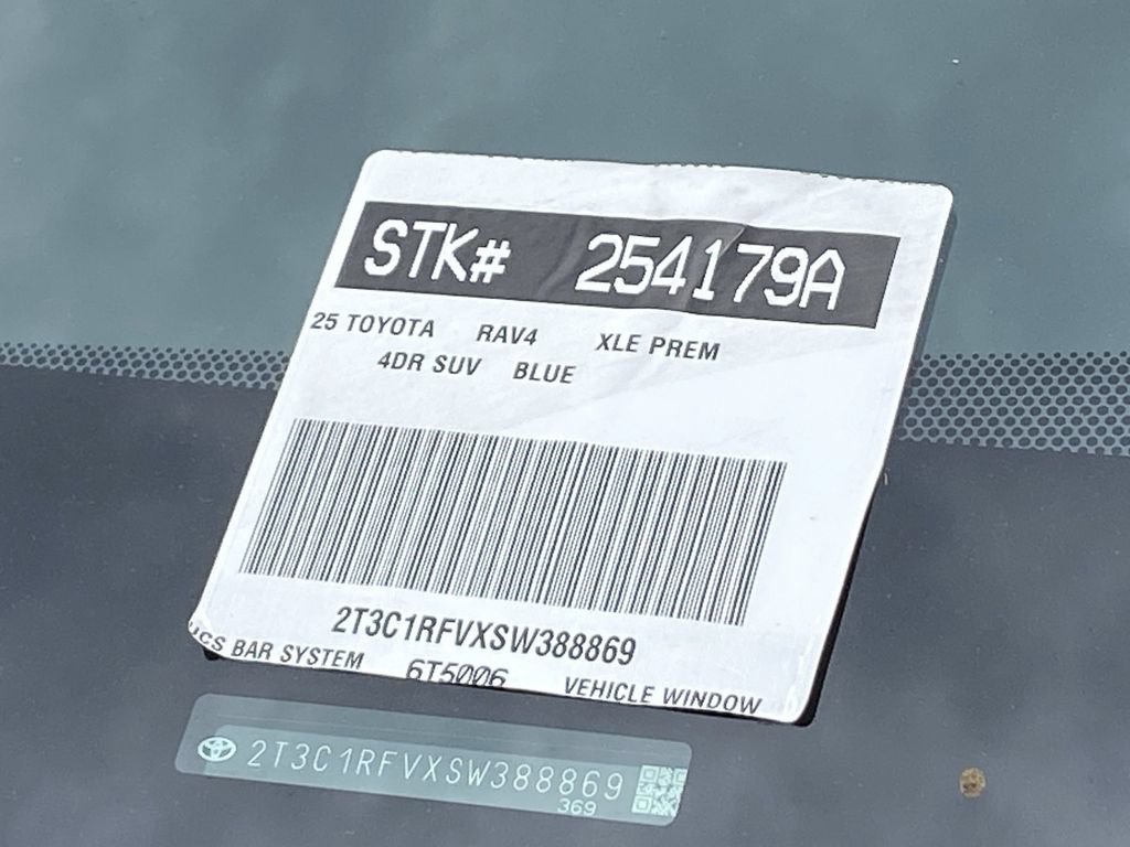 Certified 2025 Toyota RAV4 XLE Premium FWD image 38