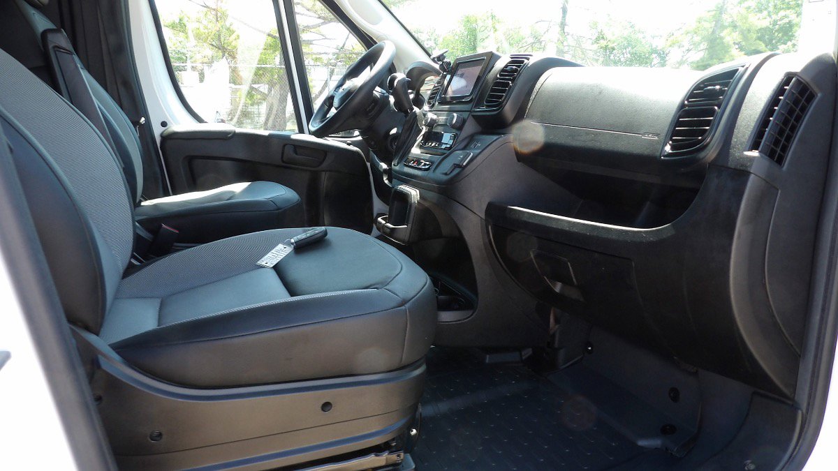 Used 2025 RAM ProMaster 3500 w/ Convenience Group FWD image 18