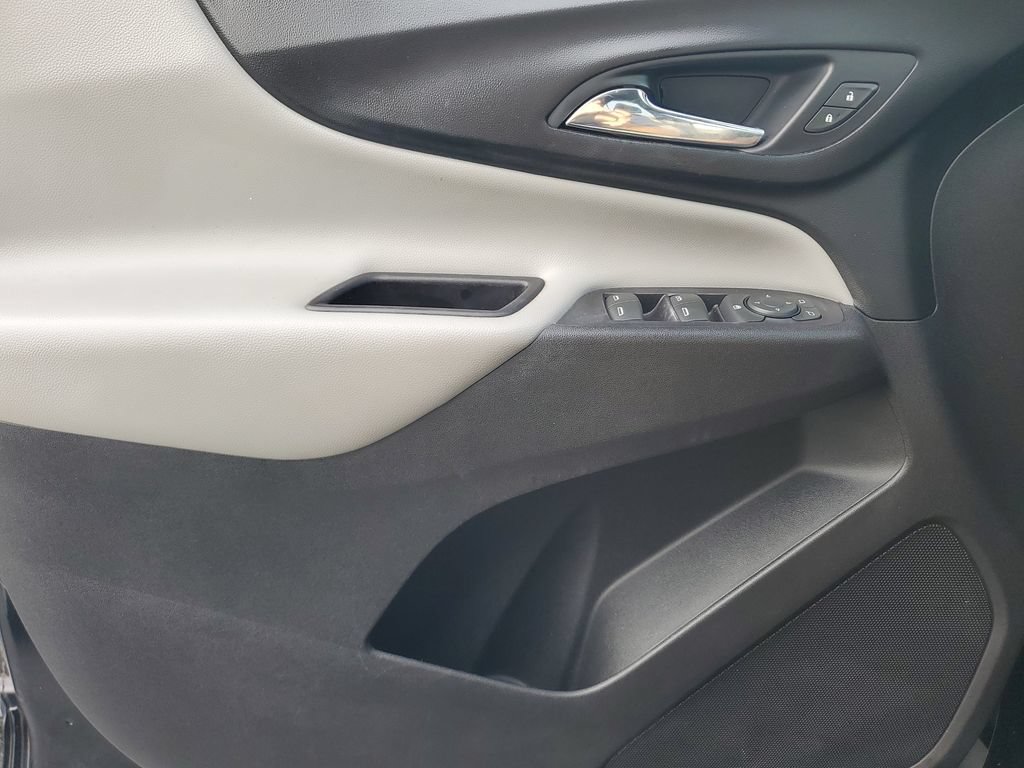 Used 2019 Chevrolet Equinox LS w/ LS Convenience Package FWD image 19